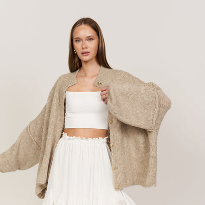 Abrigo de estilo casual y sofisticado