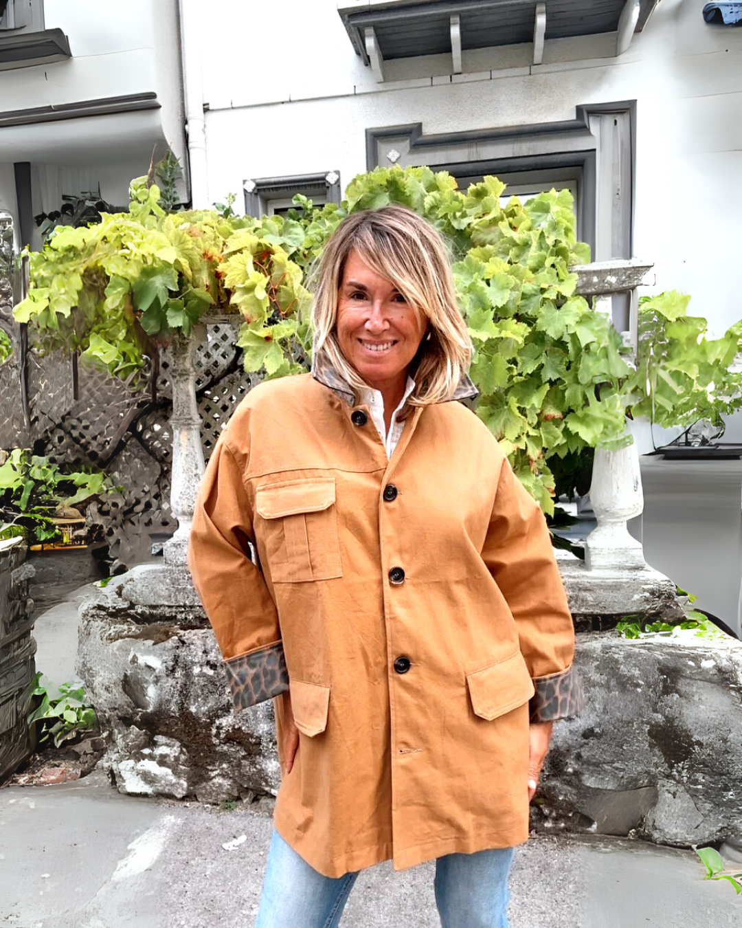 Chaqueta Oversize con Detalles en Animal Print para Mujer