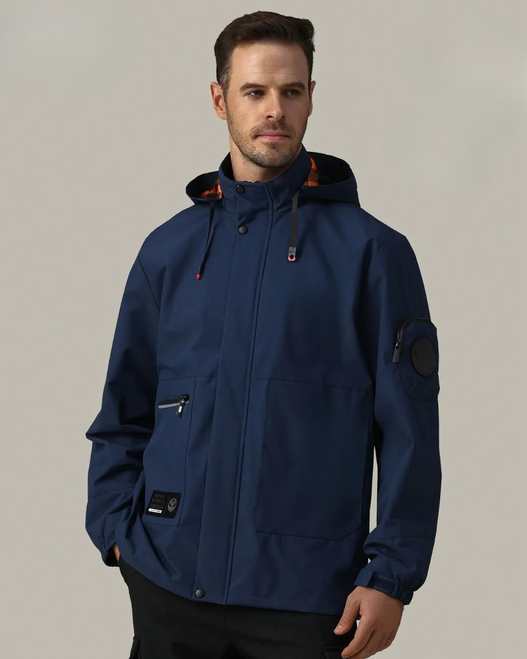 Chaqueta con capucha y cremallera completa para hombre