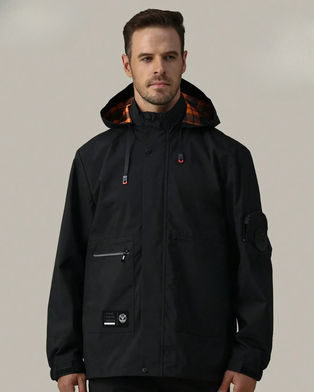 Chaqueta con capucha y cremallera completa para hombre