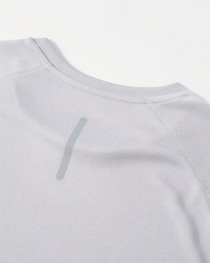 Camiseta deportiva elastica para hombre con cuello redondo